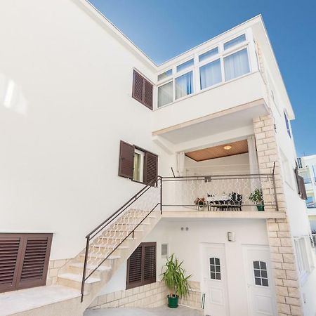 Apartment Holiday Makarska Zewnętrze zdjęcie