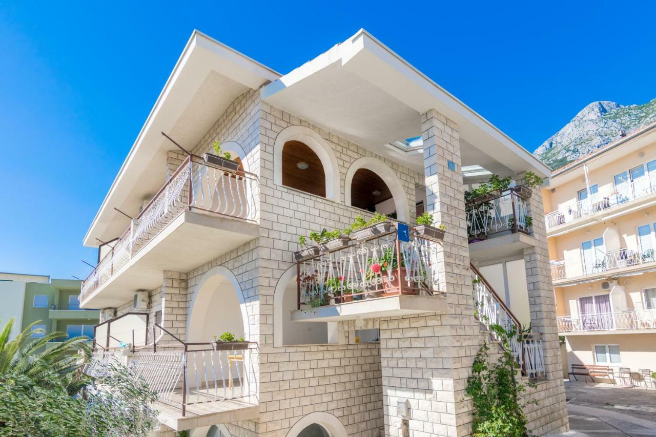 Apartment Holiday Makarska Zewnętrze zdjęcie