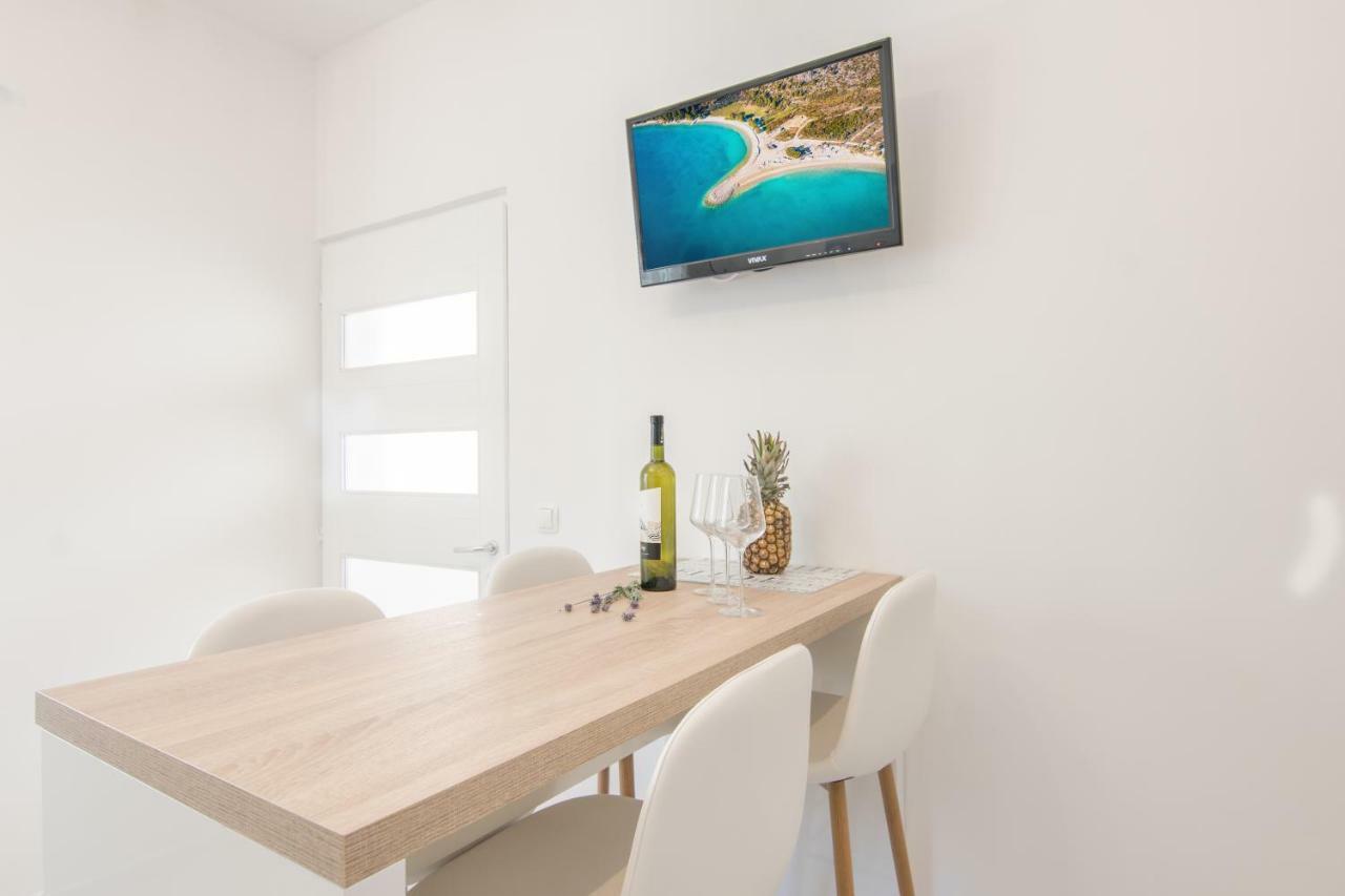 Apartment Holiday Makarska Zewnętrze zdjęcie