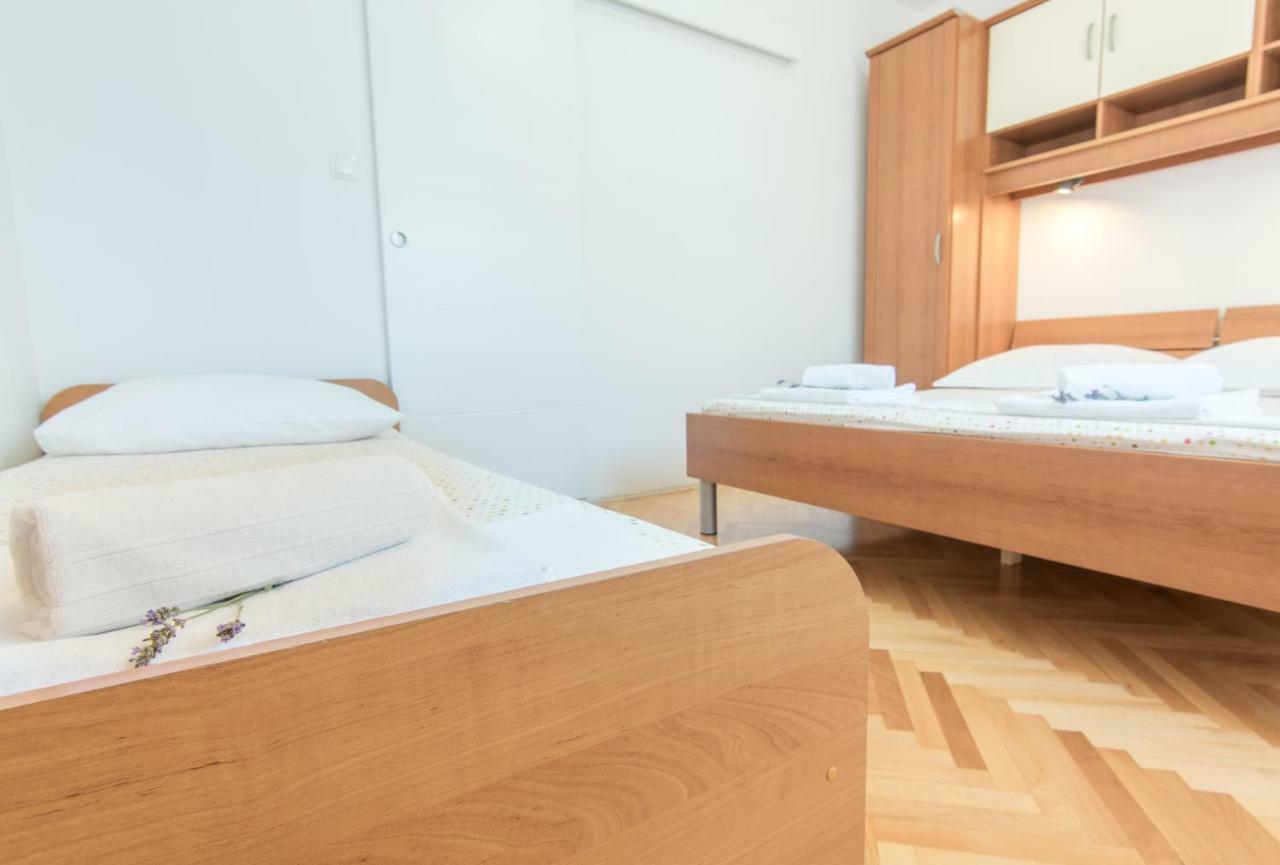 Apartment Holiday Makarska Zewnętrze zdjęcie