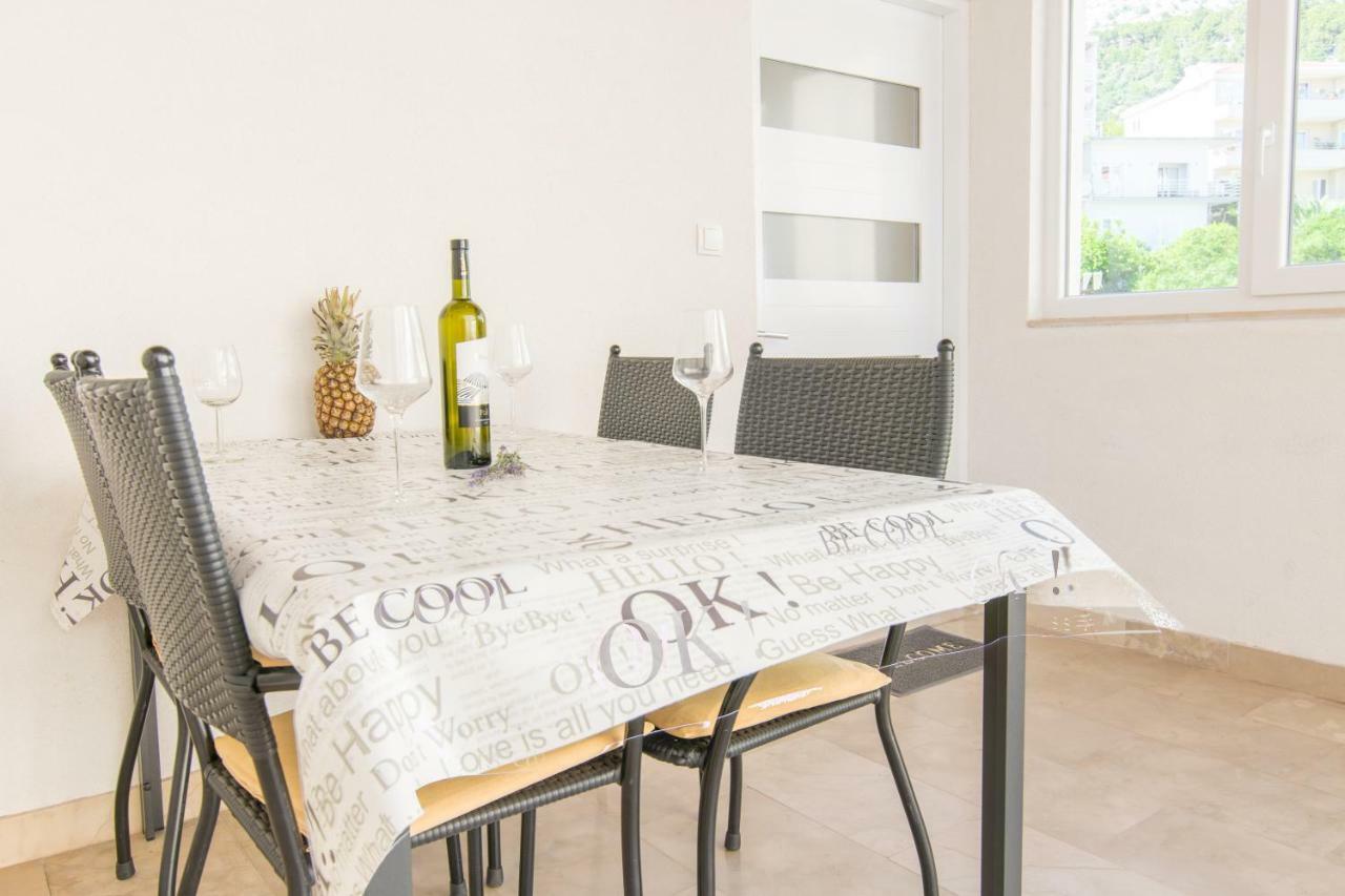 Apartment Holiday Makarska Zewnętrze zdjęcie